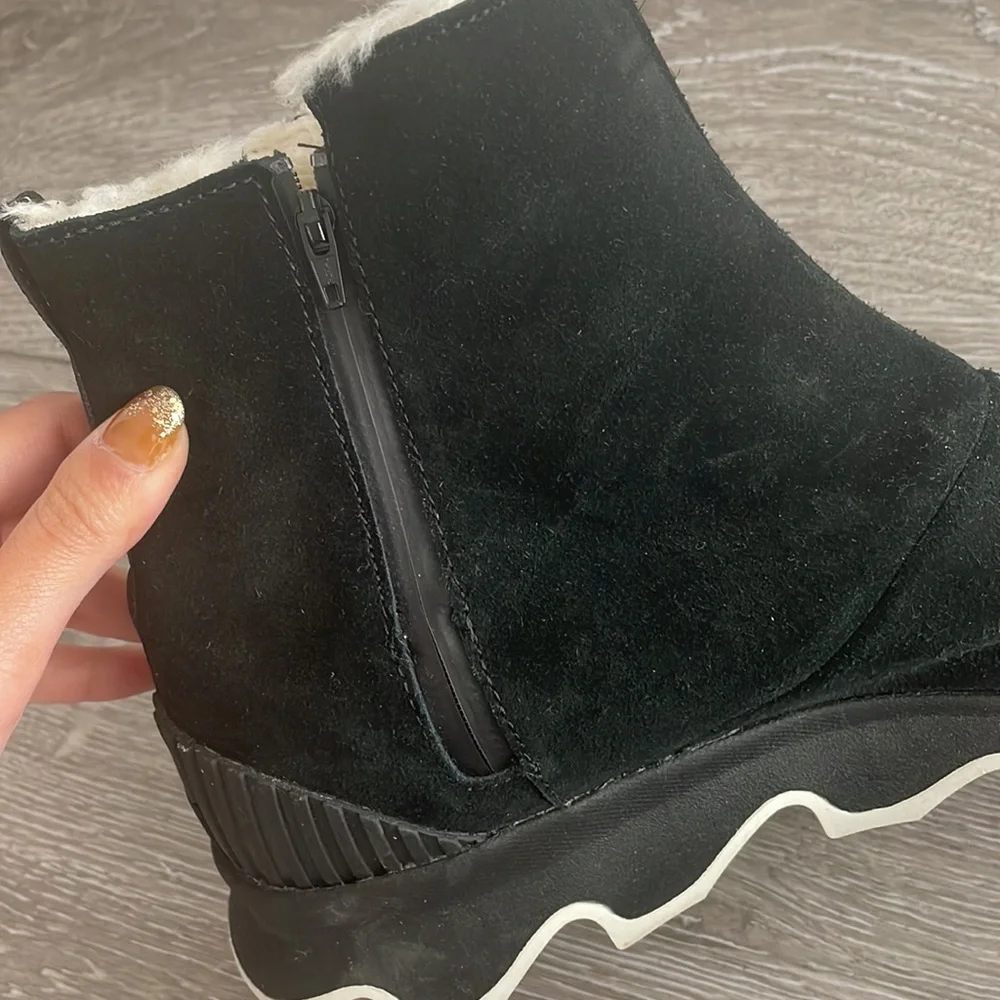 SOREL waterproof winter boots - Picture 5 of 9